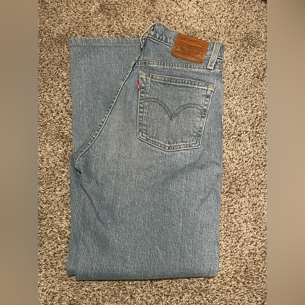 Levi’s Ribcage Straight Light Wash Jeans